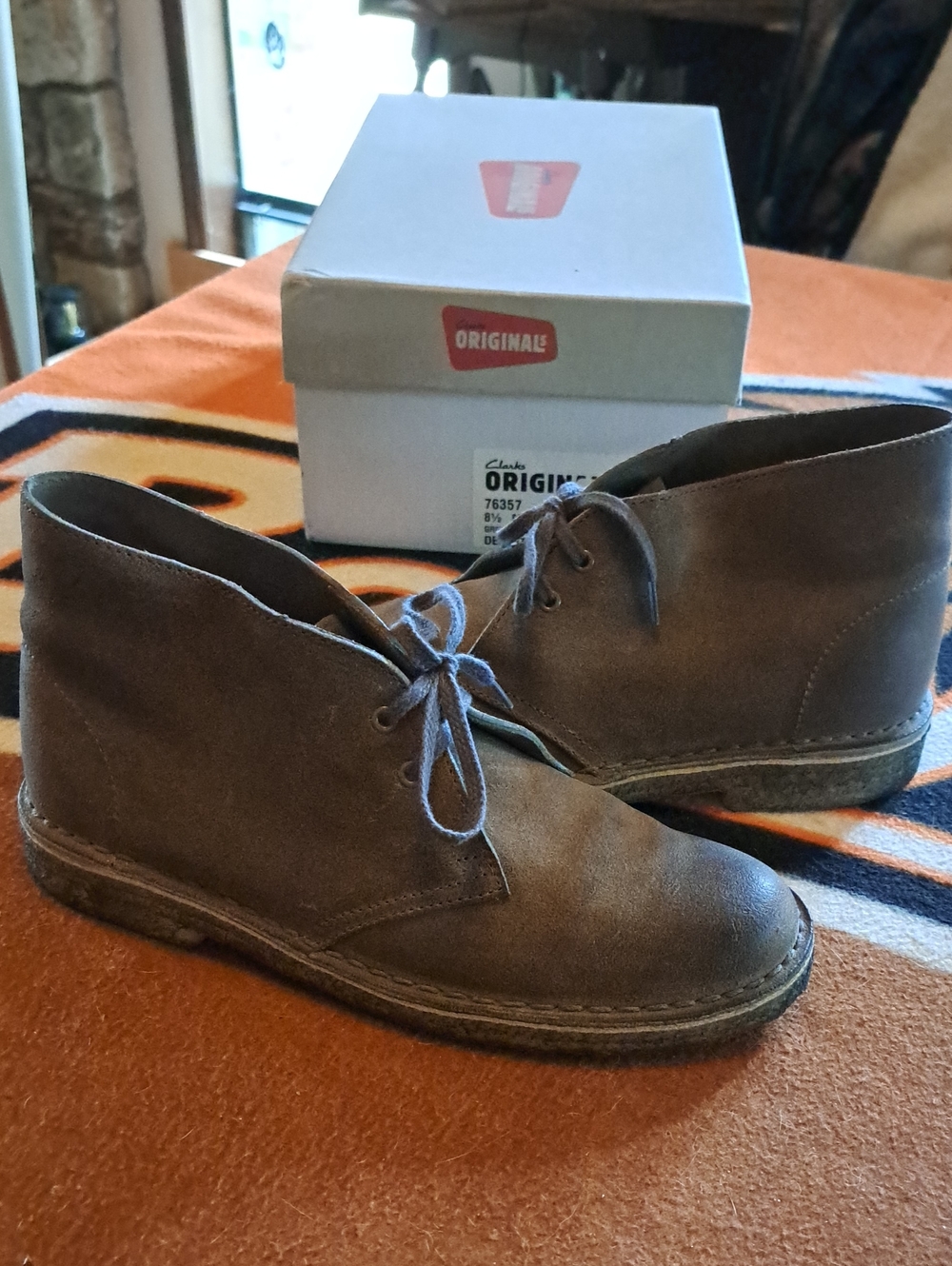 NWB Clark's Originals Grey Desert Boots Size 8 1/2 M